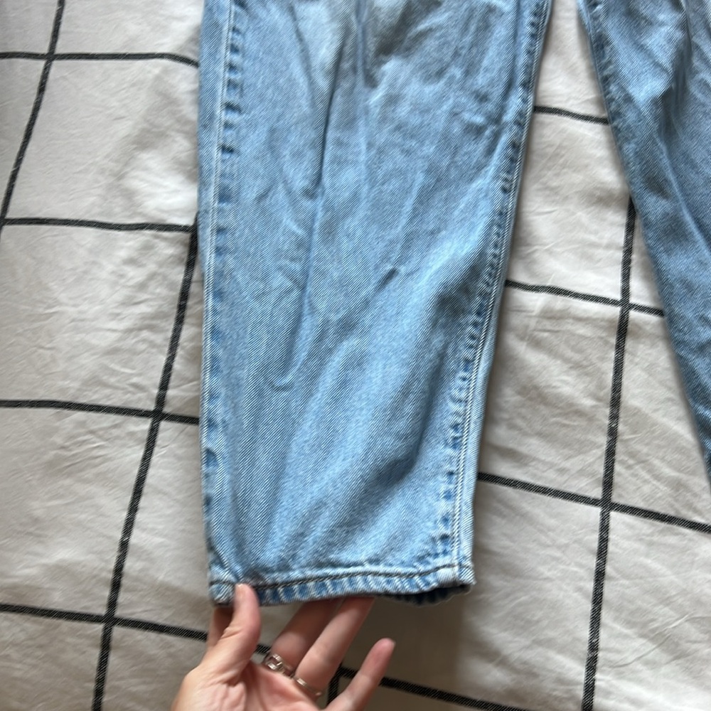 LEVIS HIGH RISE LOOSE TAPER - Picture 3 of 4